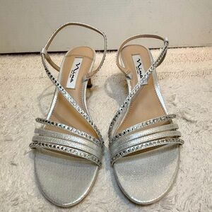 Nina Silver Heels NEVER BEEN WORN